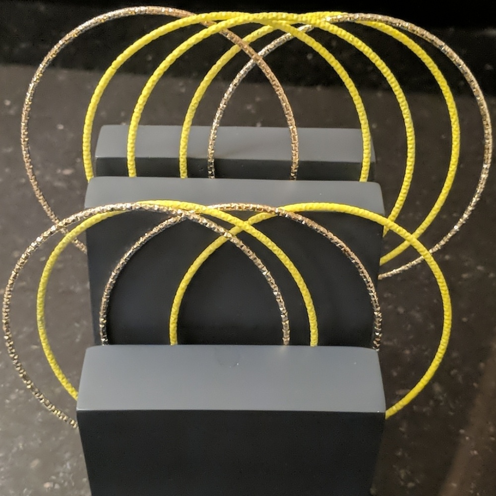 Bangle bracelets - Picture 2 of 4